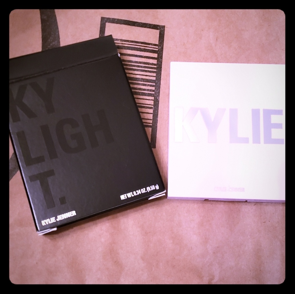 Kylie jenner highlighter
